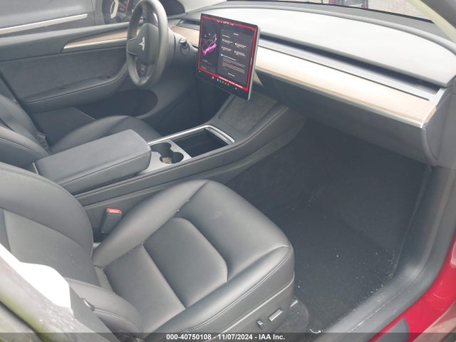 2023 TESLA MODEL Y 7SAYGDEE1PA146297 Photo 4