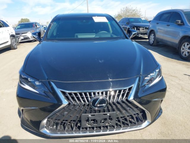 58ADA1C15RU053988 Lexus ES 300H