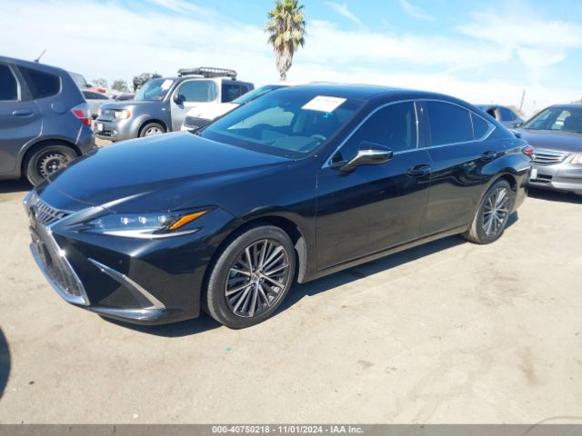 58ADA1C15RU053988 Lexus ES 300H