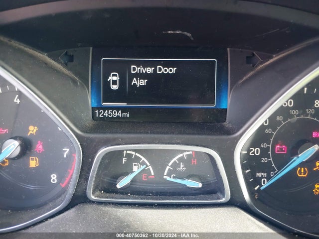 Ford FOCUS SE 2018 1FADP3FE4JL313690 Image 15