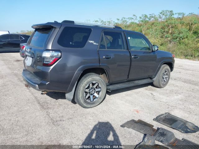 2017 TOYOTA 4RUNNER JTEBU5JR2H5443610 Photo 3