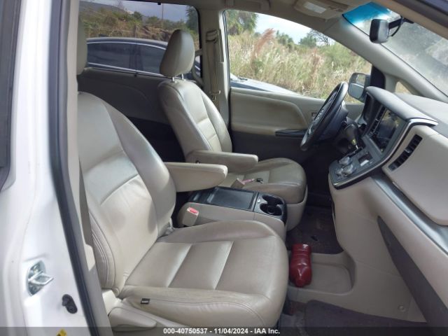 5TDKK3DC3FS563235 Toyota Sienna Le 8 Passenger