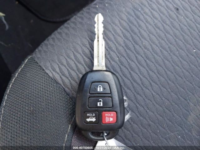 2T1BURHE5JC087757 Toyota COROLLA LE