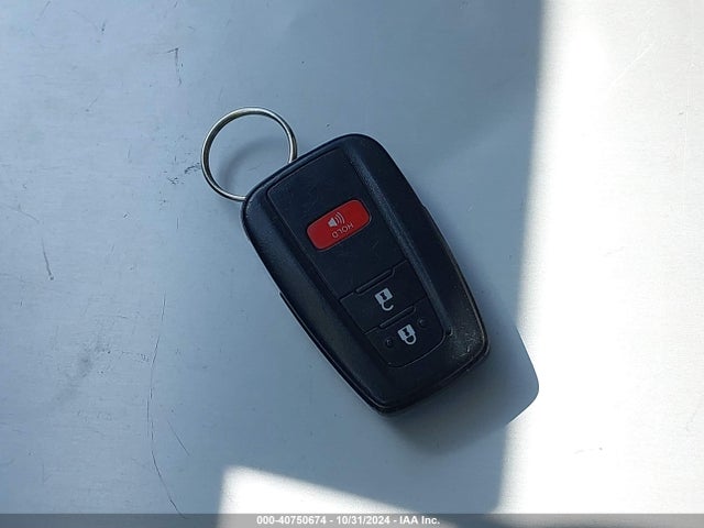 Toyota Prius Two 2016 JTDKBRFU6G3011868 Image 11