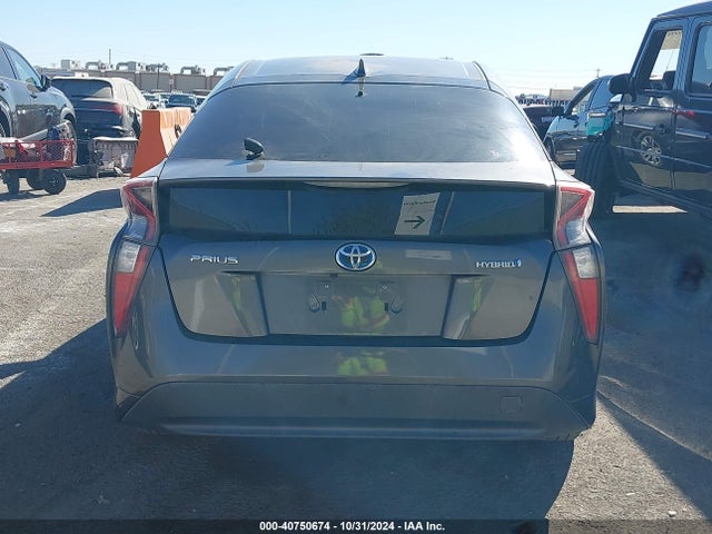 Toyota Prius Two 2016 JTDKBRFU6G3011868 Image 16