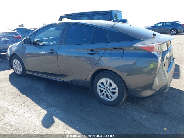 Toyota Prius Two 2016 JTDKBRFU6G3011868 Image 3