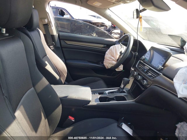 Honda ACCORD LX 2018 1HGCV1F13JA084140 Image 5
