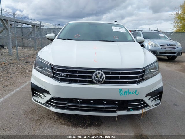 1VWDT7A33HC055091 Volkswagen Passat 1.8t R-line
