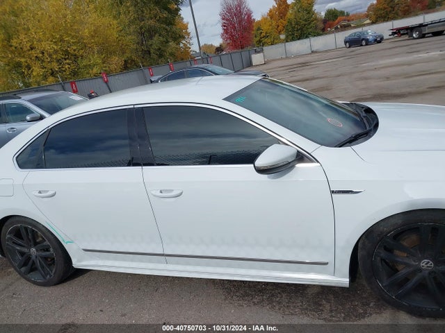 1VWDT7A33HC055091 Volkswagen Passat 1.8t R-line
