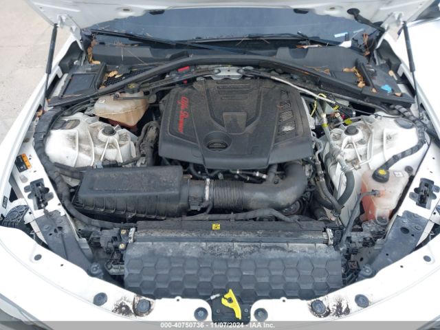 ZARFAECN6J7594197 Alfa Romeo Giulia Ti Lusso Rwd