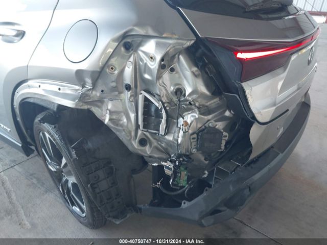 JTHP9JBHXM2039653 Lexus UX 250H