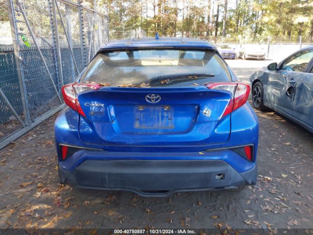 JTNKHMBX8J1011452 Toyota C-HR XLE