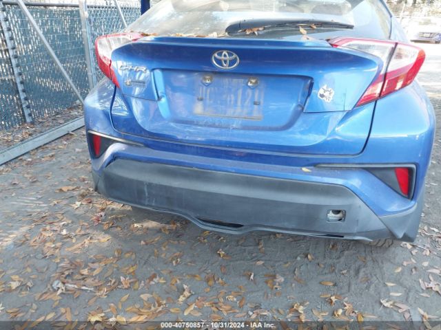 JTNKHMBX8J1011452 Toyota C-HR XLE