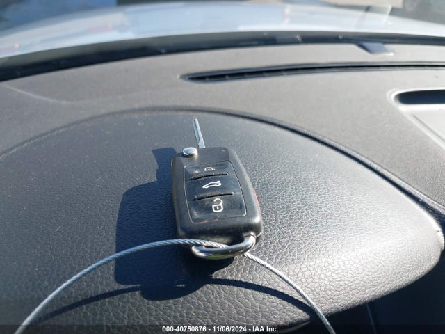 WVGAV7AX8HK034130 Volkswagen Tiguan 2.0t/2.0t S