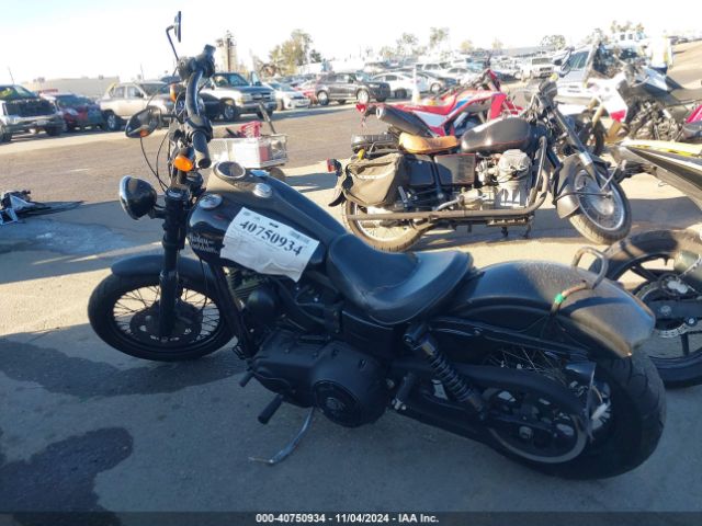 2016 HARLEY-DAVIDSON FXDB 1HD1GXM35GC307975 Photo 2