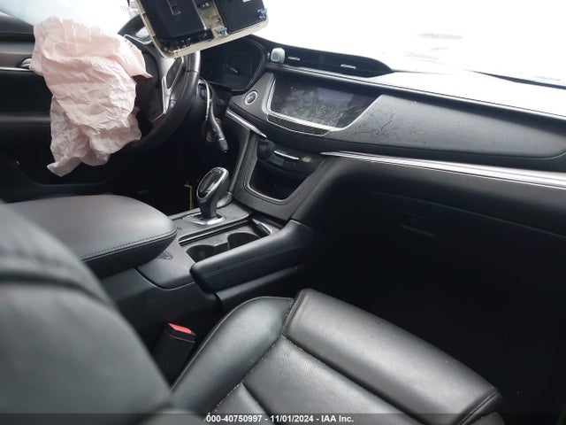 2019 CADILLAC XT5 1GYKNCRS1KZ242126 Photo 4