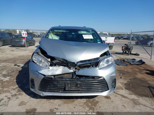 5TDKZ3DC2LS071707 Toyota SIENNA LE