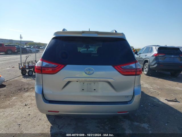 5TDKZ3DC2LS071707 Toyota SIENNA LE