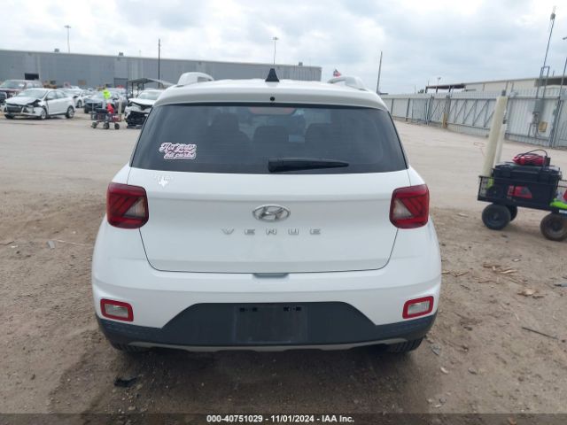 KMHRC8A36MU083935 Hyundai Venue Sel