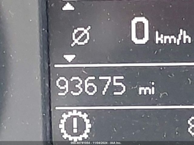 WA1BCCFS4JR009883 Audi Q3 2.0t Premium/2.0t Sport Premium