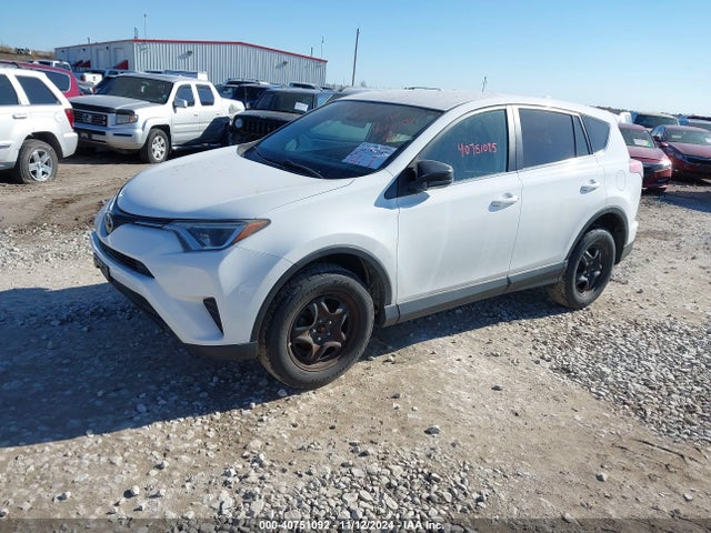 Toyota RAV4 LE 2018 2T3BFREV9JW711158 Image 2