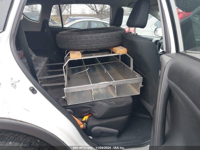 Toyota RAV4 LE 2018 2T3BFREV9JW711158 Image 8