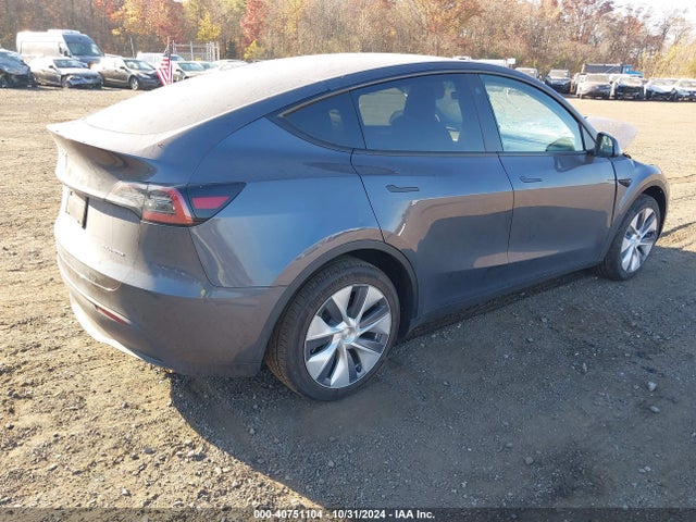 2023 TESLA MODEL Y 7SAYGDEE5PA106501 Photo 3
