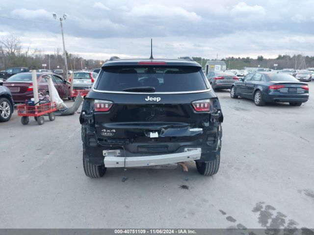 3C4NJDBB9JT115080 Jeep Compass Latitude 4x4