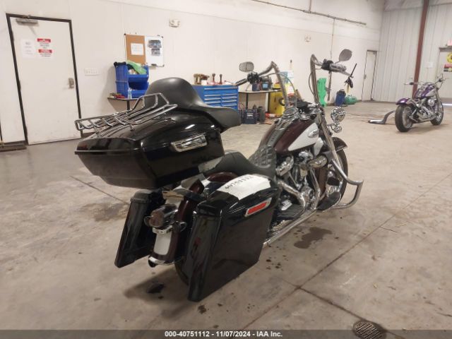 2021 HARLEY-DAVIDSON FLHC 1HD1YAJ11MB028442 Photo 3