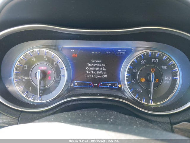 2C3CCAAG8KH758113 Chrysler 300 Touring