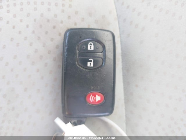 Toyota Prius V Two 2014 JTDZN3EU8E3320226 Image 11