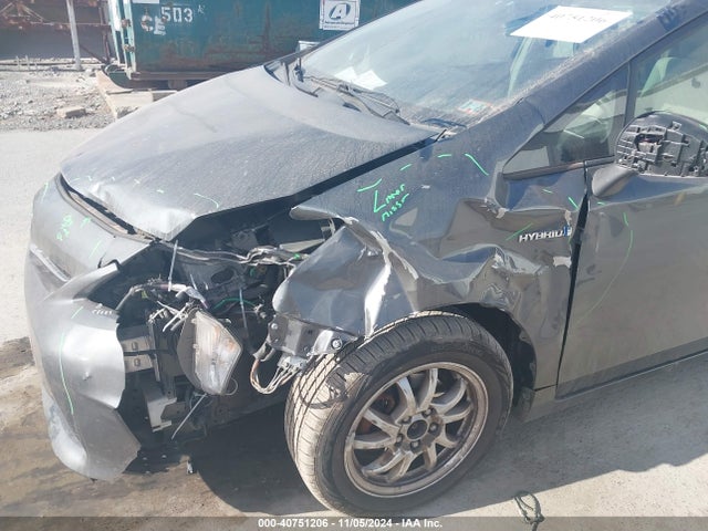 Toyota Prius V Two 2014 JTDZN3EU8E3320226 Image 6