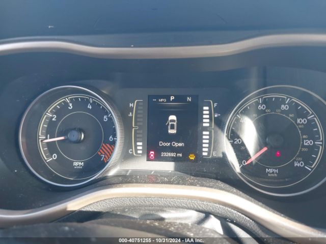 1C4PJLAB2EW155828 Jeep Cherokee Sport
