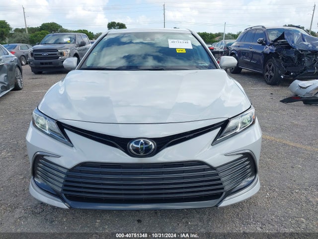 4T1C11AK0NU072215 Toyota CAMRY LE