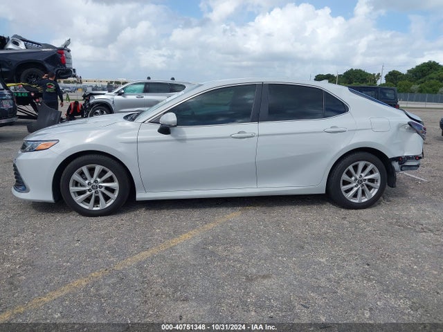 4T1C11AK0NU072215 Toyota CAMRY LE