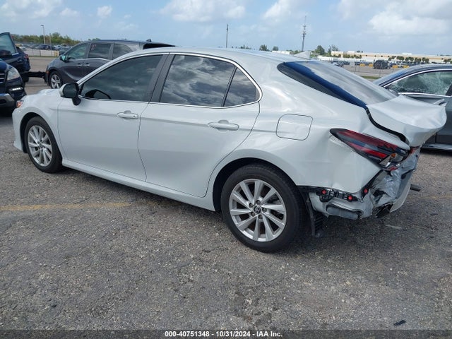 4T1C11AK0NU072215 Toyota CAMRY LE