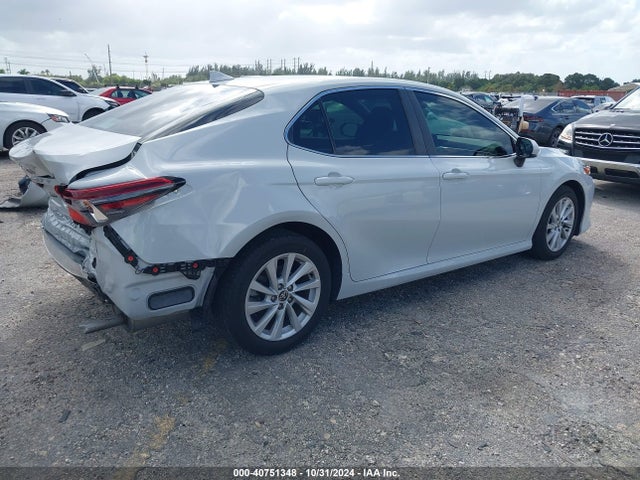 4T1C11AK0NU072215 Toyota CAMRY LE