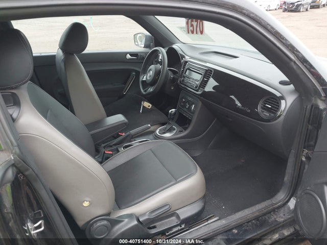 3VWF17AT4FM643625 Volkswagen Beetle 1.8t Fleet Edition