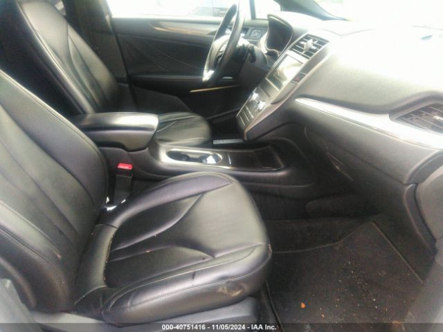 5LMCJ1C98GUJ19727 Lincoln Mkc Premier
