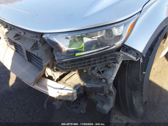 2HKRW5H36JH404670 Honda CR-V LX
