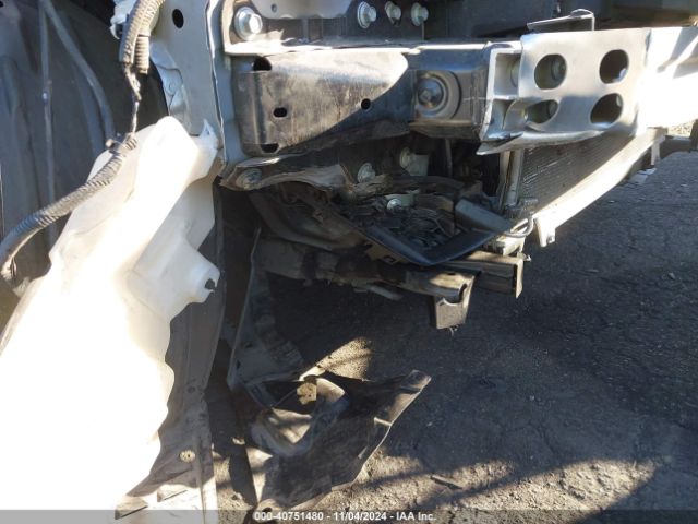2HKRW5H36JH404670 Honda CR-V LX