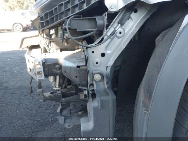 2HKRW5H36JH404670 Honda CR-V LX