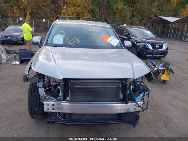 Toyota Grand Highlander Xle 2024 5TDAAAB52RS028196 Image 12