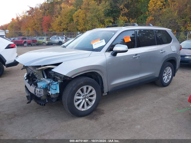 Toyota Grand Highlander Xle 2024 5TDAAAB52RS028196 Image 2