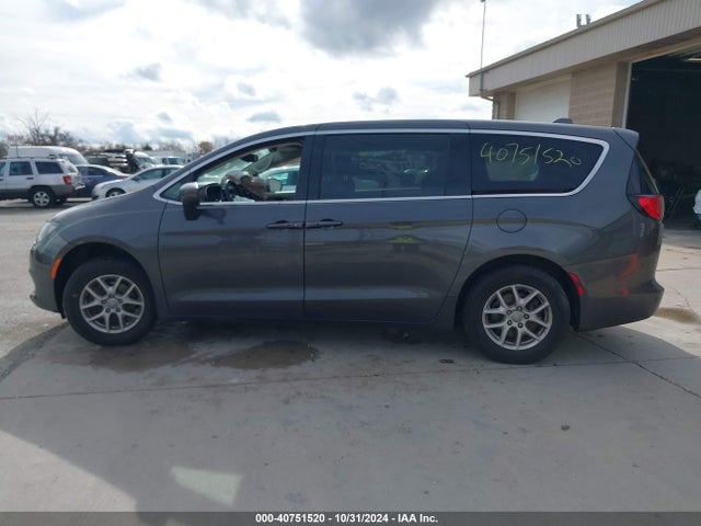 2C4RC1DG5HR663836 Chrysler Pacifica Touring