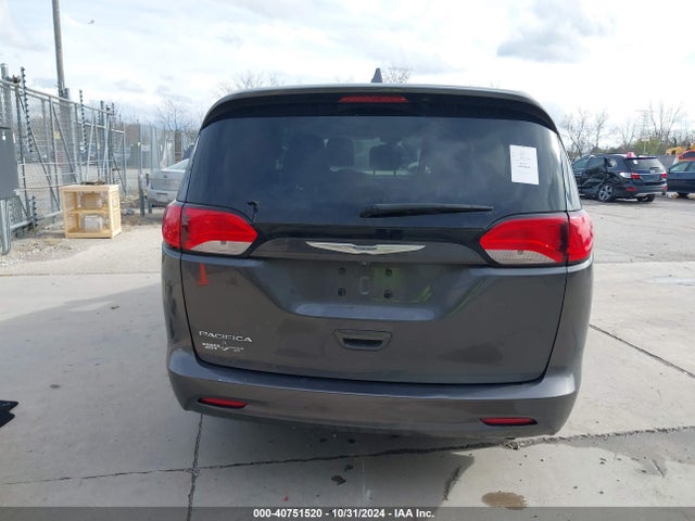 2C4RC1DG5HR663836 Chrysler Pacifica Touring
