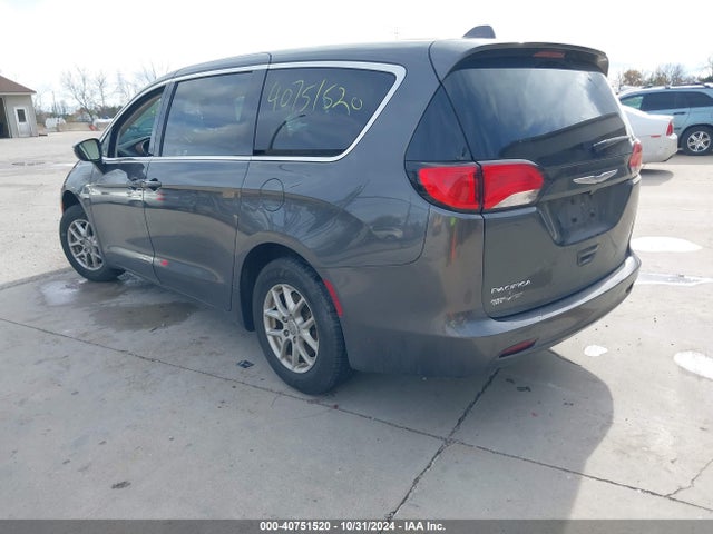 2C4RC1DG5HR663836 Chrysler Pacifica Touring