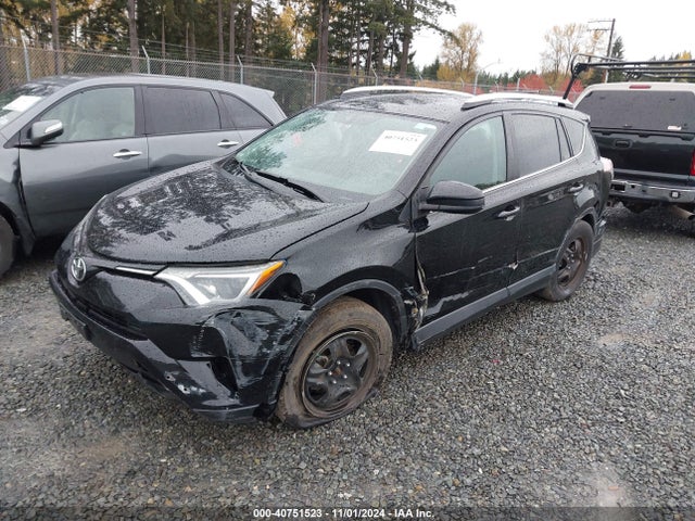 Toyota RAV4 LE 2016 2T3BFREV1GW478207 Image 2