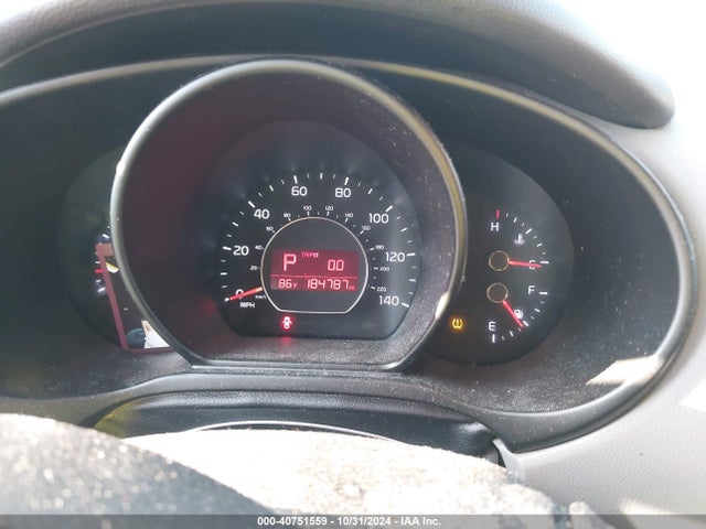 KIA Soul 2015 KNDJN2A29F7757013 Image 16