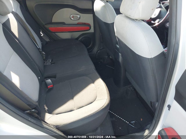 KIA Soul 2015 KNDJN2A29F7757013 Image 8